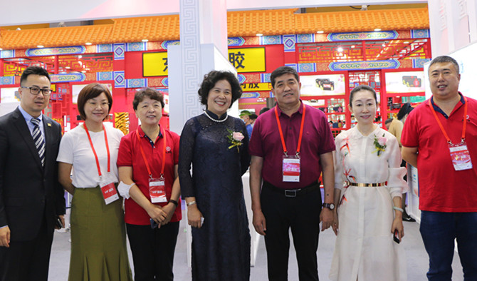 �ǿռ���ʢװ�����83��ȫ��ҩƷ���׻�