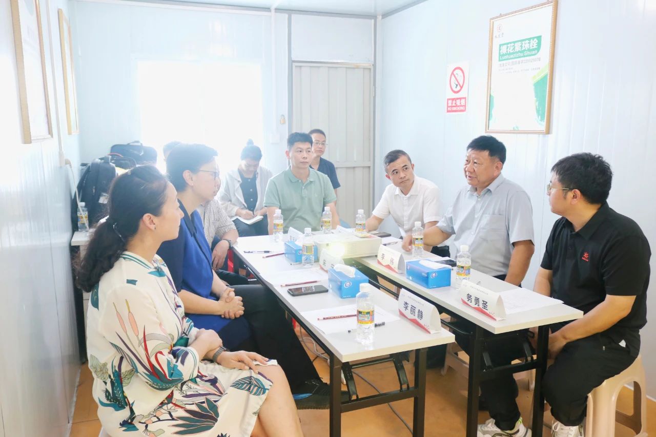 海南省药监局局长朱宁一行调研海南星空集团药业有限公司中药材种植基地